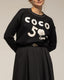 Jersey de punto de managa larga con letras de "COCO 5" sobrepuestas y ribete en cuello y puños - Tantra Spain