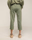 Pantalon tipo jogging con bolsillos laterales y en la parte posterior y cintura elástica - Tantra Spain