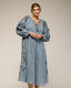 tantra mujer, Vestido oversize con bordados en las mangas, laterales y frontal, cierre de cordones - Tantra Spain