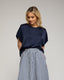 Top de raso oversize con bajo y cuello de punto. - Tantra Spain