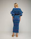 Vestido maxi estampado plisado con volantes en las mangas y cinturón. - Tantra Spain