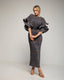 Vestido maxi estampado plisado con volantes en las mangas y cinturón. - Tantra Spain