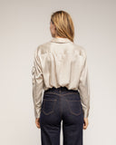 Blusa de raso con bolsillo tipo cargo en la manga izquierda - Tantra Spain