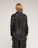 Blusa de raso con bolsillo tipo cargo en la manga izquierda - Tantra Spain