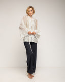 Camisa oversize con cierre japones, cuello mao  y detalle de tiras - Tantra Spain