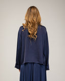 Blusa tipo chaqueta con cierre japones con seda