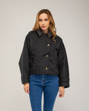 Chaqueta corta oversize, reversible,  impermeable y con capucha desmontable