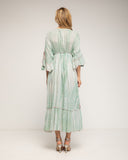 Vestido maxi con manga francesa con volante, tye dye, bordados y lentejuelas y escote pico - Tantra Spain