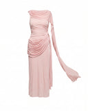 Vestido largo con drapeado en la cintura y cadera, cuello tipo barco drapeado y acabado tipo chal - Tantra Spain