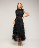 Vestido maxi de con falda de volantes y encaje y cuerpo con pedreria, incluye cinturón - Tantra Spain 