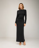 Vestido largo de punto fino con cashmere cuello barco, pliegues a los lados y en las mangas