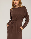 Fine knit dress with cashmere, round neck, batwing sleeves, hidden pockets and elastic on one side