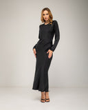 Vestido largo con seda entallado con pliegue a un lado