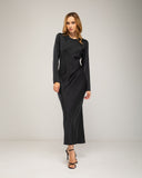 Vestido largo con seda entallado con pliegue a un lado