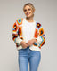 Chaqueta de crochet con flores.