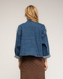 Chaqueta denim con detalle de botones dorados, y bolsillos con solapa - Tantra Spain