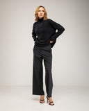 Pantalon de antelina corte recto  con cintura alta y bolsillos laterales
