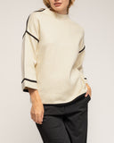 Jersey de punto fino con detalle de pespunte en negro en los laterales mangas y bajo - Tantra Spain