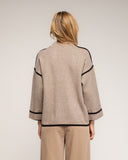 Jersey de punto fino con detalle de pespunte en negro en los laterales mangas y bajo - Tantra Spain