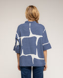 Jersey de punto fino estampado geometrico con manga francesa y detalle de boton - Tantra Spain