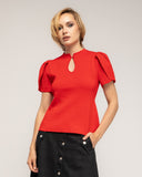 Jersey de punto fino con pliegues en los hombros  y cuello con apertura con boton - Tantra Spain