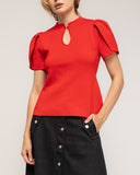 Jersey de punto fino con pliegues en los hombros  y cuello con apertura con boton - Tantra Spain