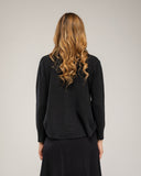 Fine-knit sweater with a crew neck, ribbed at the sides and hem