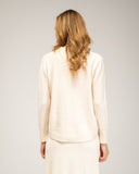 Fine-knit sweater with a crew neck, ribbed at the sides and hem