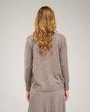 Fine-knit sweater with a crew neck, ribbed at the sides and hem
