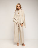 Set de pantalón con cintura elástica y camisa de manga murciélago, estilo oversize con botones dorados - Tantra Spain