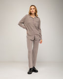 Set de pantalon y chaqueta de punto con cierre de botones y pantalón con bolsillos frontales