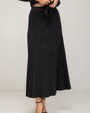 Pleated fine-knit midi skirt with elastic waist