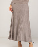 Pleated fine-knit midi skirt with elastic waist