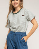 Camiseta de rayas finas  con pequeño parche - Tantra Spain
