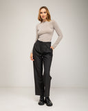 Fine knit top with boat neck and long sleeves