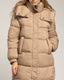 Abrigo acolchado con capucha no desmontable. Beige. - Tantra Spain