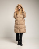 Abrigo acolchado con capucha no desmontable. Beige. - Tantra Spain