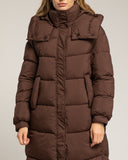 Abrigo acolchado con capucha no desmontable. Brown. - Tantra Spain
