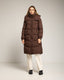 Abrigo acolchado con capucha no desmontable. Brown. - Tantra Spain