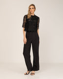 Blusa de encaje de cuello alto con manga francesa - Tantra Spain