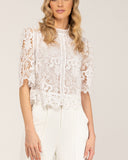 Blusa de encaje de cuello alto con manga francesa - Tantra Spain