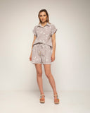 Blusa de rayas con bordados y manga corta con vuelta (Brown) - Tantra Spain