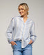 Blusa oversize de rayas con cuello mao, bordados étnicos en los puños y espalda. - Tantra Spain