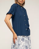 Camisa de manga corta cuello fruncido, volantes y textura (Navy) - Tantra Spain