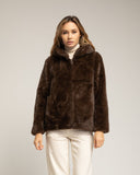 Chaqueta de pelo sintetico con capucha. Brown. - Tantra Spain
