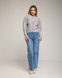 Chaqueta de punto de crochet con detalles de pompones y flores. (GRIS) - Tantra Spain