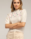 Jersey de manga corta con pajaritos bordados y frunce en el hombro (BEIGE) - Tantra Spain