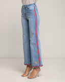 Pantalon denim corte recto con bordado lateral y flores en el bajo - Tantra Spain