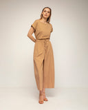 pantalon recto con bolsillos y cintura elastica (Camel) - Tantra Spain