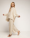 Set de pantalón con cintura elástica y camisa de manga murciélago, estilo oversize con botones dorados - Tantra Spain
